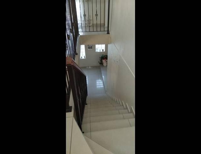 6 BEDROOM HOUSE FOR SALE IN ELANDSPARK